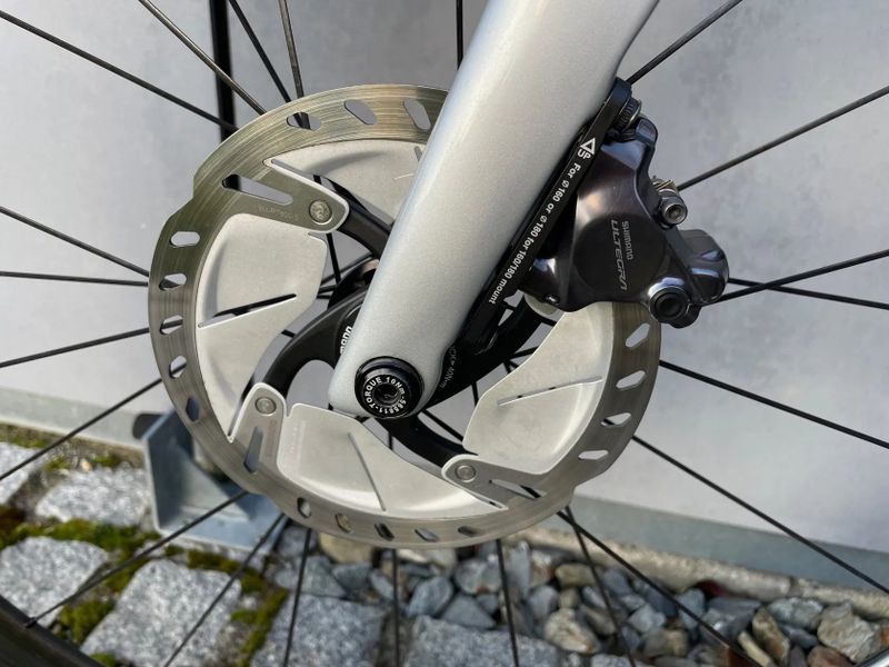 Trek Emonda SL 6 Di2 Shimano Ultegra vel. 58 (na postavu 180 cm - 185 cm)