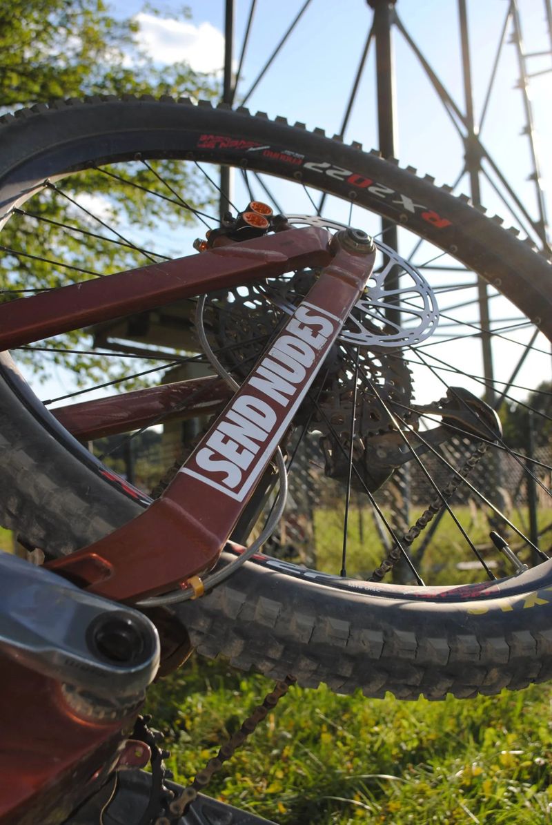 Trek Slash 8 gen5 /2023/L/Mulet/ Při rychlém jednání sleva 5000 kc 