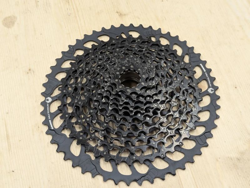 XG-1275 - 1x12 (Eagle)