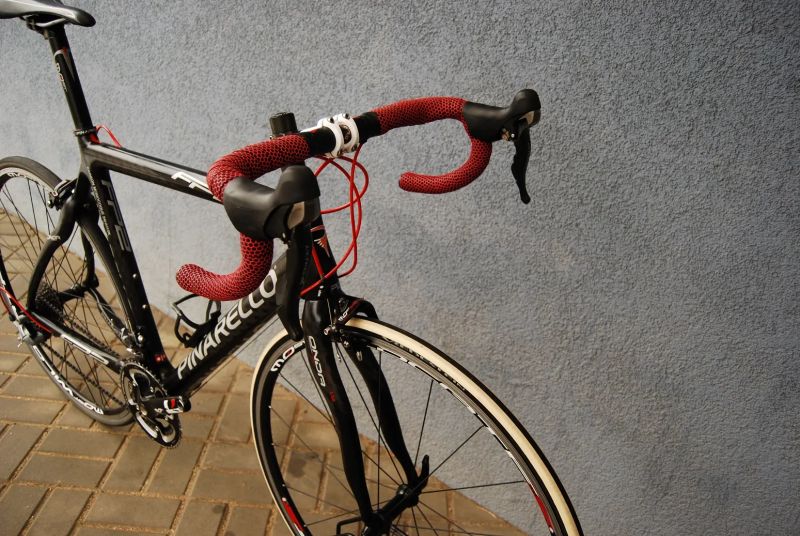 Karbonové silniční kolo Pinarello 55CM