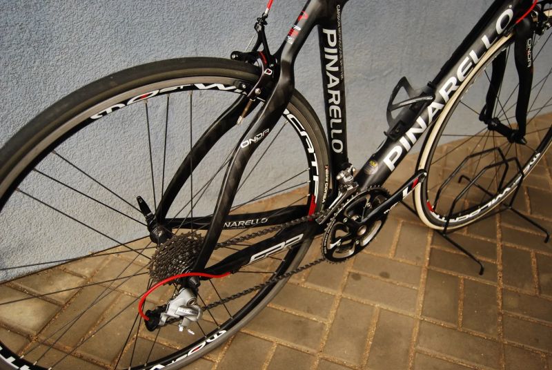 Karbonové silniční kolo Pinarello 55CM
