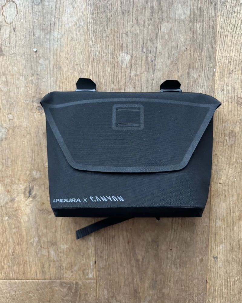 Apidura x Canyon Handlebar Bag 2L