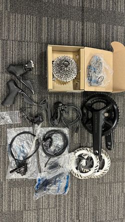 Shimano Ultegra Di2 R8100 kompletní sada