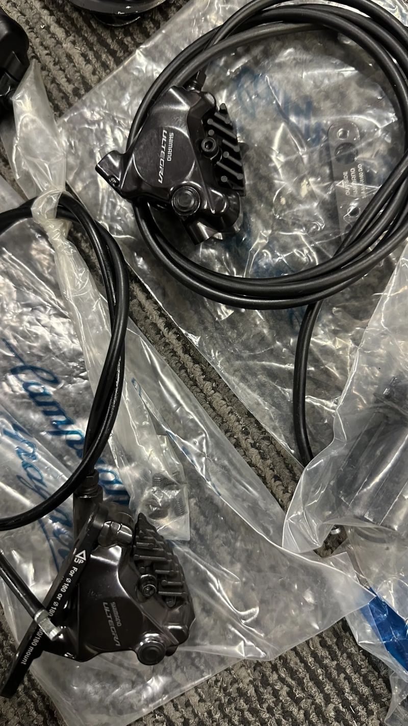 Shimano Ultegra Di2 R8100 kompletní sada