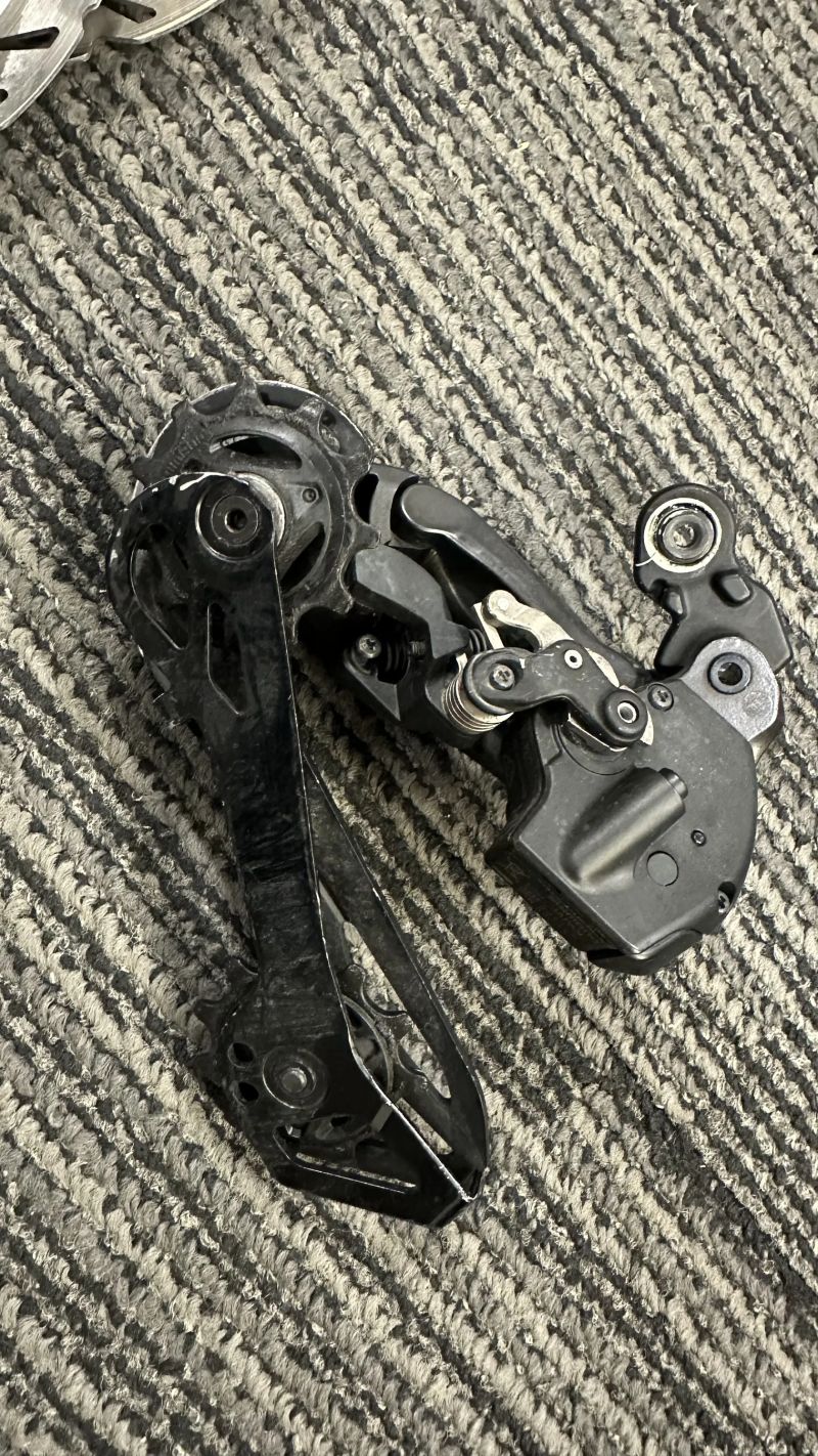 Shimano Ultegra Di2 R8100 kompletní sada
