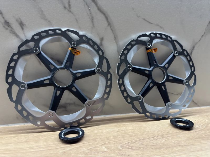 Kotouče Shimano MT800 203 mm