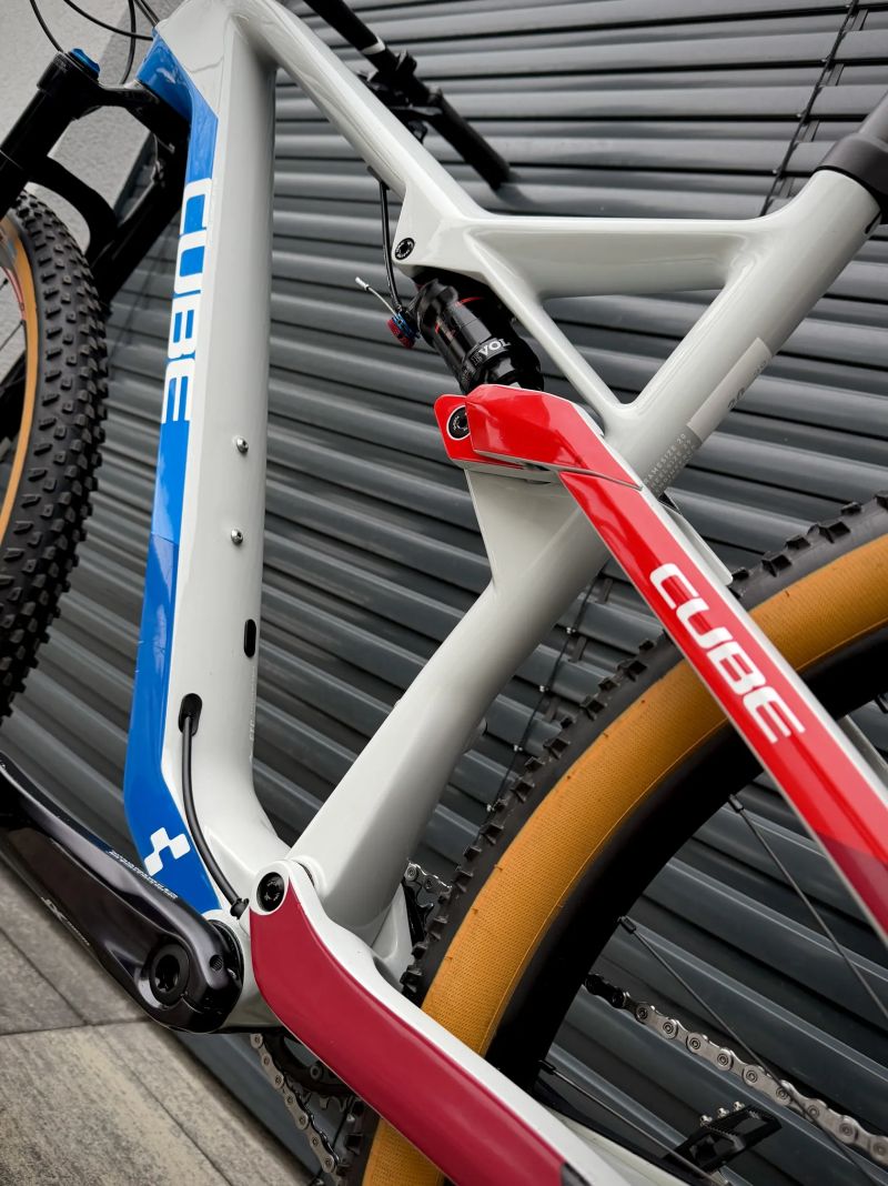 CUBE AMS 100 C:68 TM 29 2020, vel. L