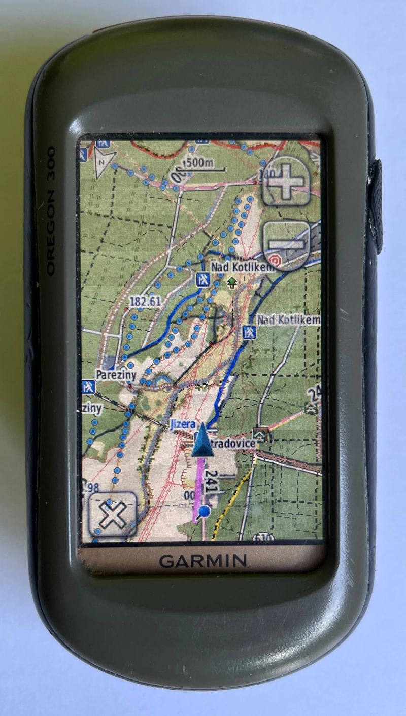 Garmin 530 + 820 + HRpás a další