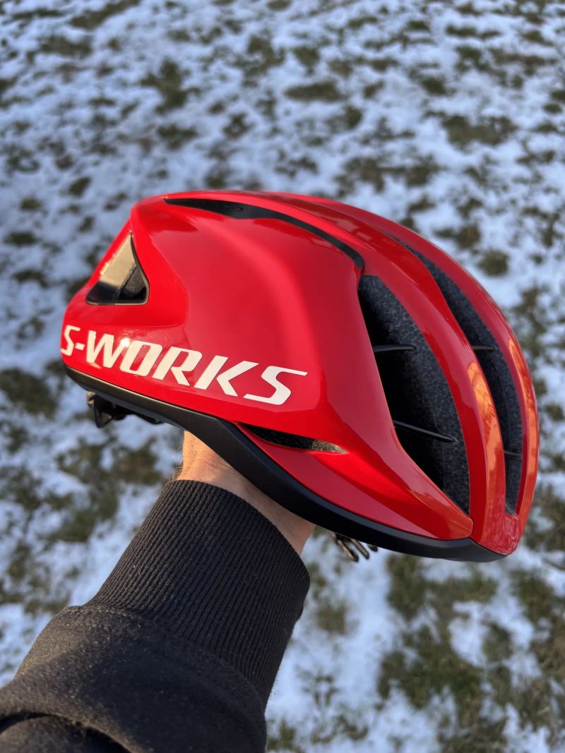 nová helma S-Works Prevail 3 velikost L + ježděná helma Specialized Airnet velikost L