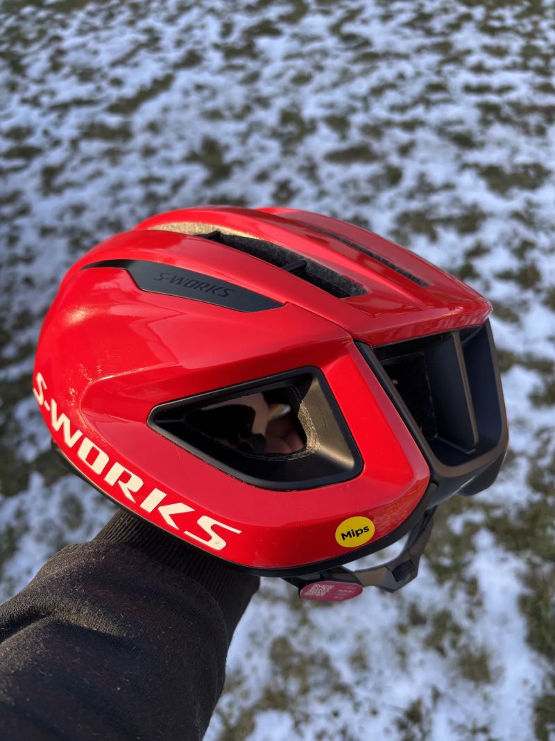 nová helma S-Works Prevail 3 velikost L + ježděná helma Specialized Airnet velikost L