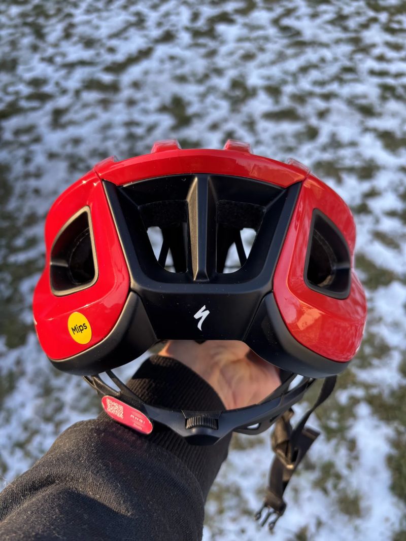 nová helma S-Works Prevail 3 velikost L + ježděná helma Specialized Airnet velikost L