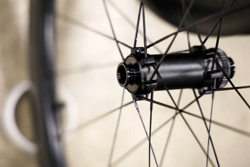 Nová nejetá silniční / gravelová kole EIE Carbon 1200 g