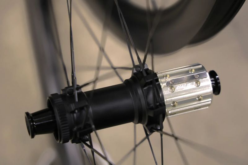 Nová nejetá silniční / gravelová kole EIE Carbon 1200 g