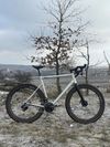 Gravel 8bar | ZIPP 303s, SRAM force