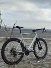 Gravel 8bar | ZIPP 303s, SRAM force