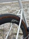 Gravel 8bar | ZIPP 303s, SRAM force