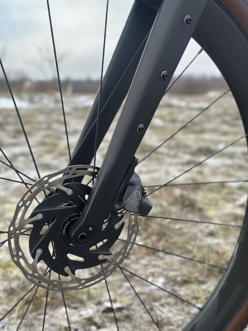 Gravel 8bar | ZIPP 303s, SRAM force