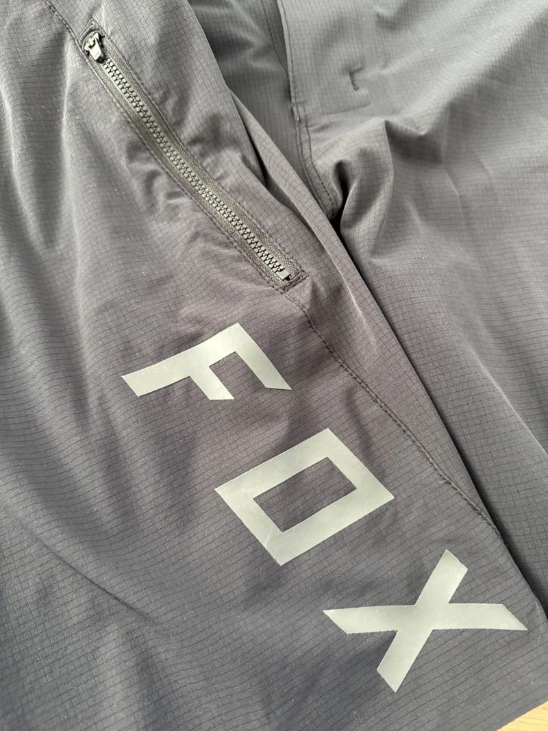 Dres FOX, kraťasy FOX