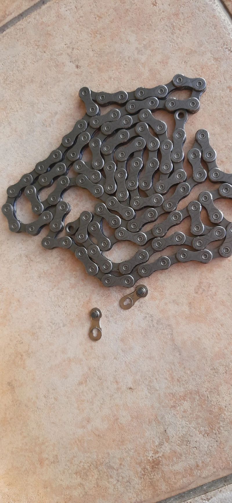 SunRace 11-50 nová kazeta + nový řetěz KMC 11