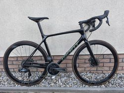 Giant TCR Sram Force AXS, karbonová kola SLR1