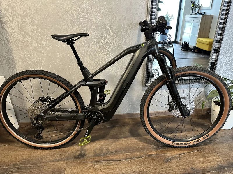 Cube Stereo Hybrid 140 HPC Race