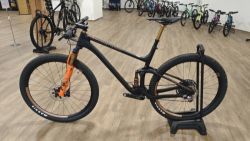 NS Bikes Synonym RC 1 vel. L, Nové kolo se zárukou ! Ušetříte 70 000 Kč !