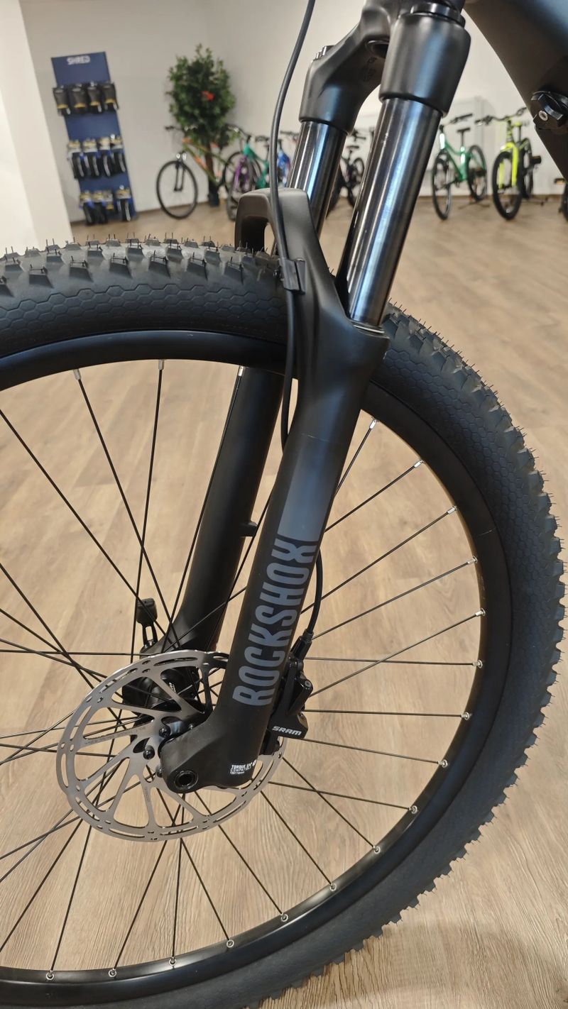 Raymon HardRay E 7.0 SE Black Matt 29" vel. L a XL