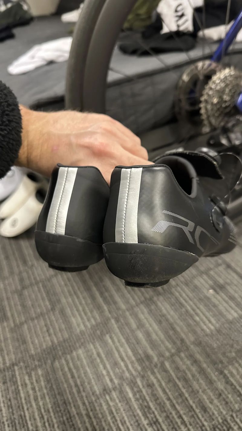 Silniční tretry Shimano RC7