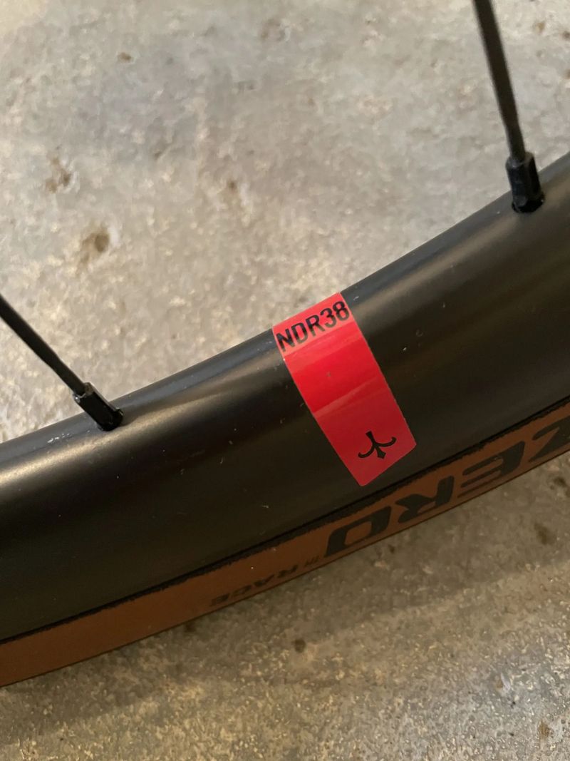 Giant TCR Advanced 2023 – Ultegra Di2 12s – Full Carbon Upgrade