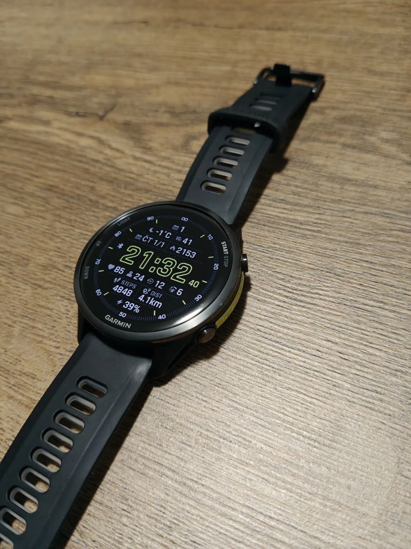 Garmin Forerunner 970, záruka 2 roky