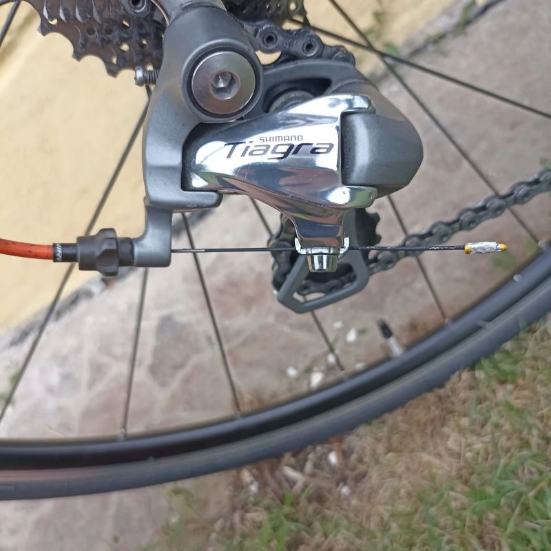 Merida Warp 9 včetně náhradních řidítek TT bar Vision.