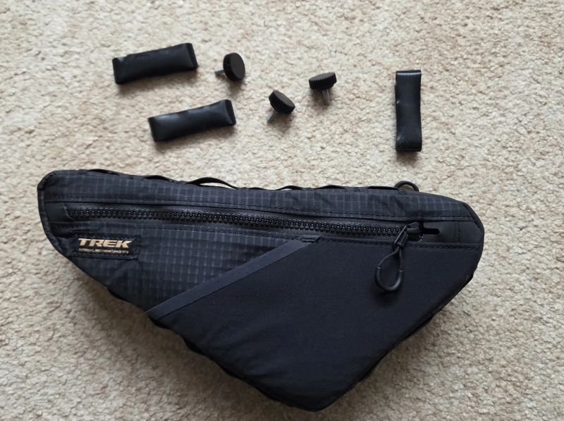 Trojúhelníková brašna Trek Adventure 1,3l