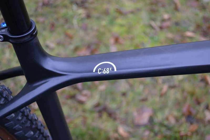 Cube Elite C:68X Race (L) 9,8 kg Top Stav