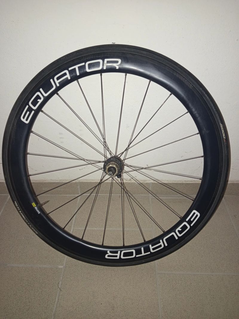 Exuator silniční ráfek rafkovy