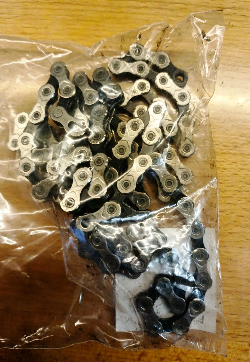 Pár kol 26" včetně obutí a devítikolečka