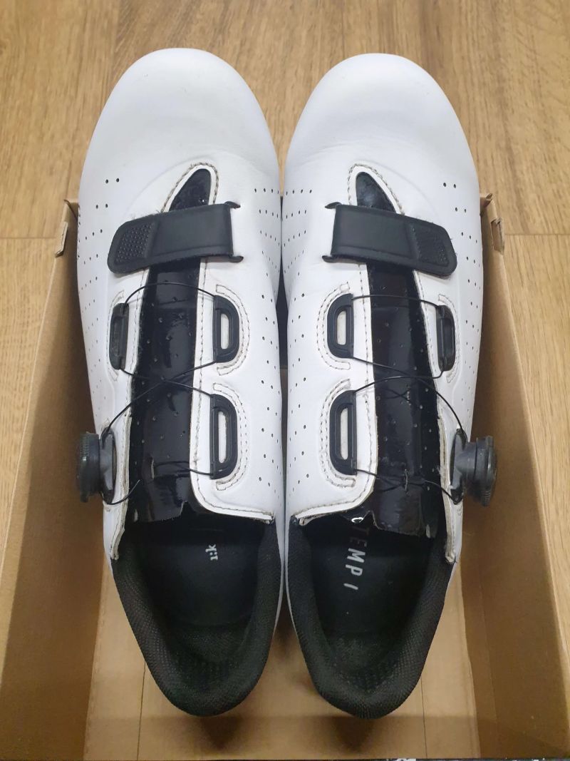 tretry Fi'zi:k TEMPO Overcurve R5 (velikost 43EU)