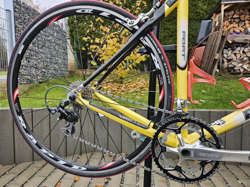 Silnička Fort, Sh 105, karbon doplňky