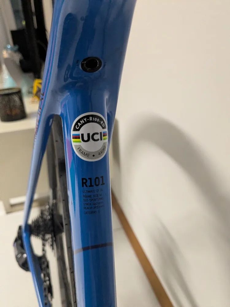 Canyon Ultimate CF SL 8 AXS Powermeter Movistar 2024