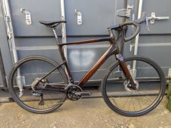 Cannondale Topstone Carbon 2 L, karbonová kola, top stav (gravel, Hollowgram, GRX, DT Swiss)