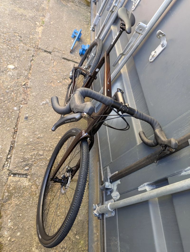 Cannondale Topstone Carbon 2 L, karbonová kola, top stav (gravel, Hollowgram, GRX, DT Swiss)