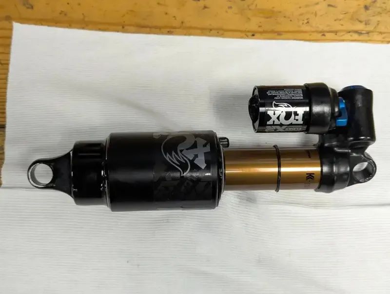 Fox Float X2 230x65 mm, vzduchový tlumič po kompletní repasi a upgrade na Kashima coat