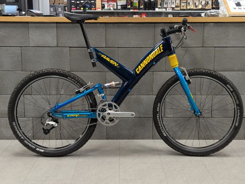 Cannondale Super V Raven 1000, velikost L, rok 1999, barvy Volvo, CODA Tarantula, Magura HS