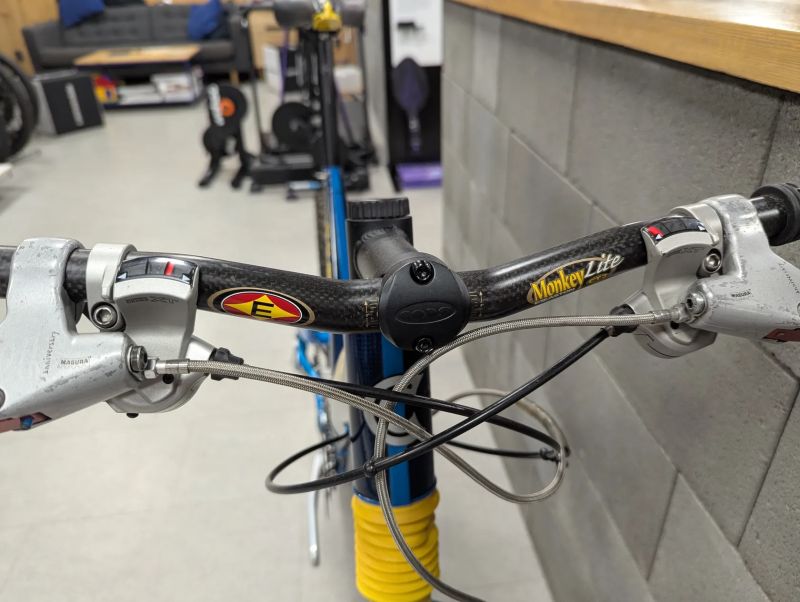 Cannondale Super V Raven 1000, velikost L, rok 1999, barvy Volvo, CODA Tarantula, Magura HS