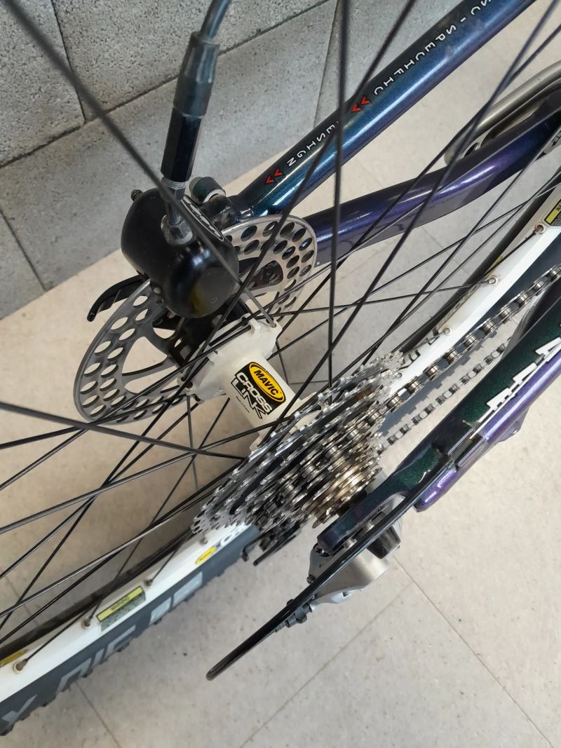 Cannondale Super V Raven 1000 disc, rok 2000, Mavic Crosslink, CODA Tarantula, Fox