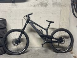 YT Industries Tues 27”