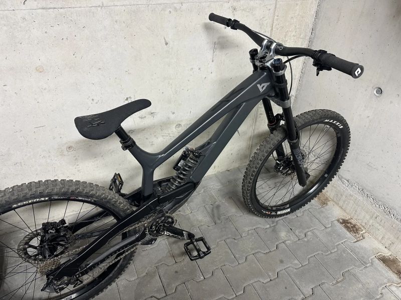 YT Industries Tues 27”