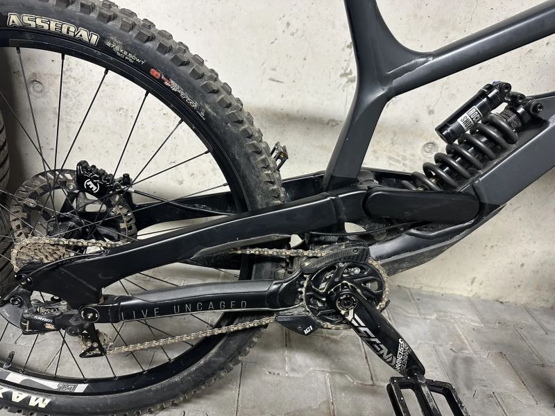 YT Industries Tues 27”