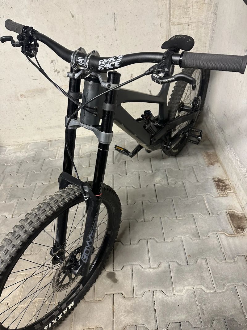 YT Industries Tues 27”