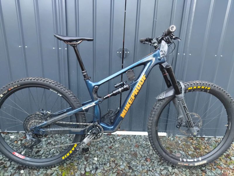 Nukeproof Mega 290 vel. M 