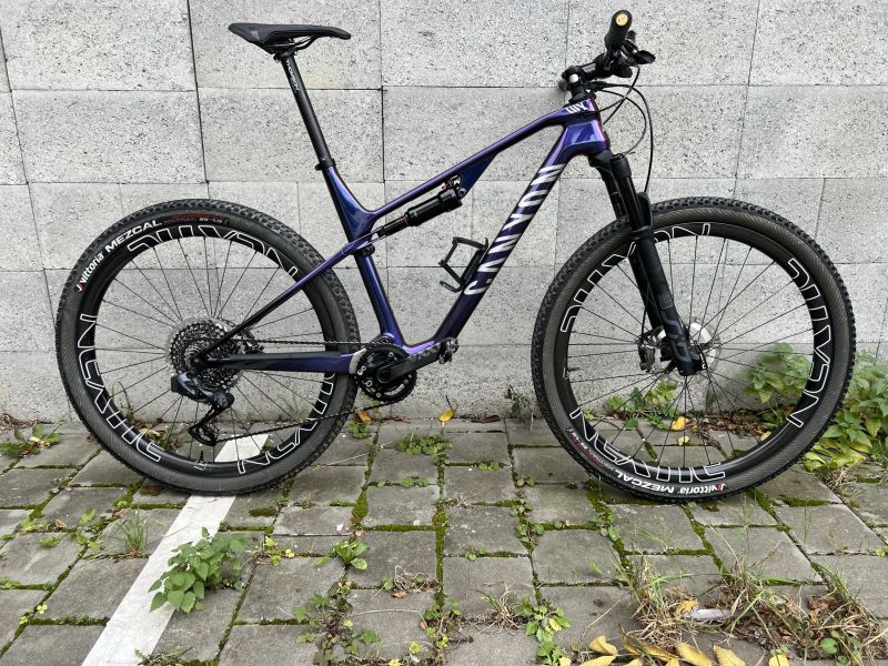 Canyon Lux cf8 vel. L